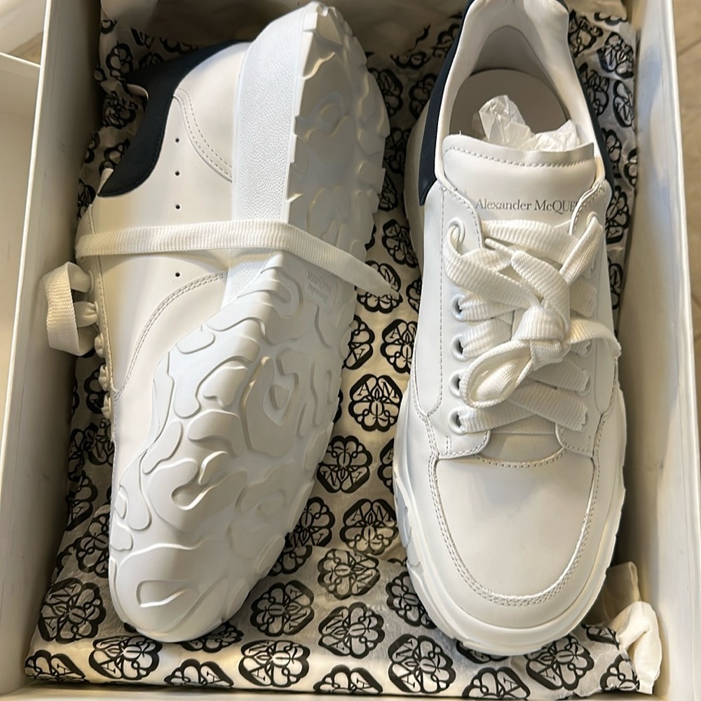 Alexander McQueen sneakers brand new never worn